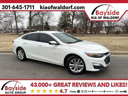 Used 2021 Chevrolet Malibu LT image 1