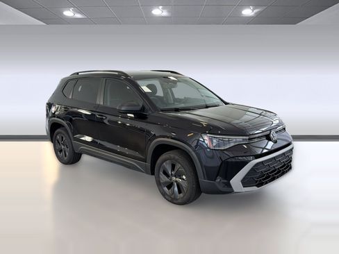 Certified 2025 Volkswagen Taos S FWD image 7