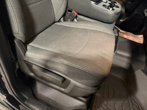 Used 2024 RAM 2500 Big Horn AWD/4WD image 11