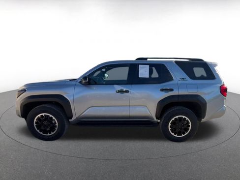Used 2025 Toyota 4Runner SR5 image 9