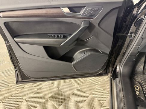 Used 2023 Audi Q5 2.0T Premium w/ Convenience Package image 20