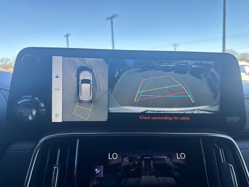 Used 2023 Lexus LX 600 4WD w/ Accessory Package (Z1) image 22