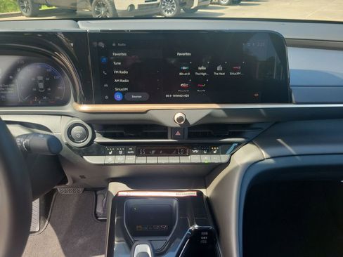 Certified 2026 Toyota Crown Limited image 26