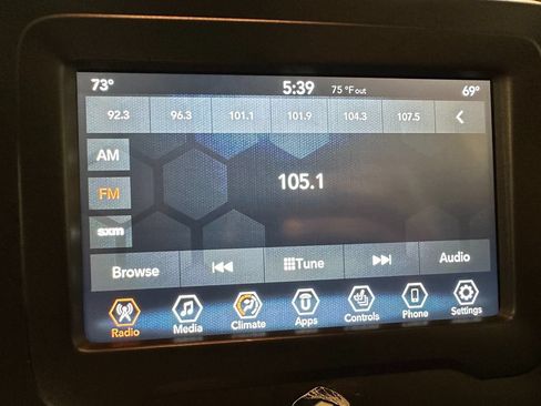 Used 2019 Jeep Renegade Altitude w/ Quick Order Package 2XM AWD/4WD image 34