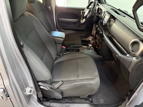 Used 2020 Jeep Gladiator Sport w/ Quick Order Package 24S image 30