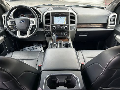 Used 2018 Ford F150 Lariat w/ Equipment Group 502A Luxury AWD/4WD image 24