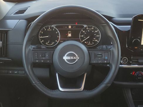 Used 2023 Nissan Pathfinder SL image 30