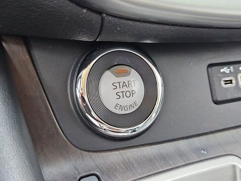Certified 2024 Nissan Murano Platinum FWD image 28