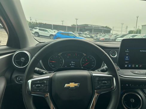 Used 2026 Chevrolet Blazer LT FWD image 29