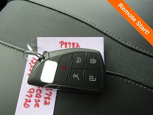 Used 2026 Buick Enclave Preferred AWD/4WD image 24