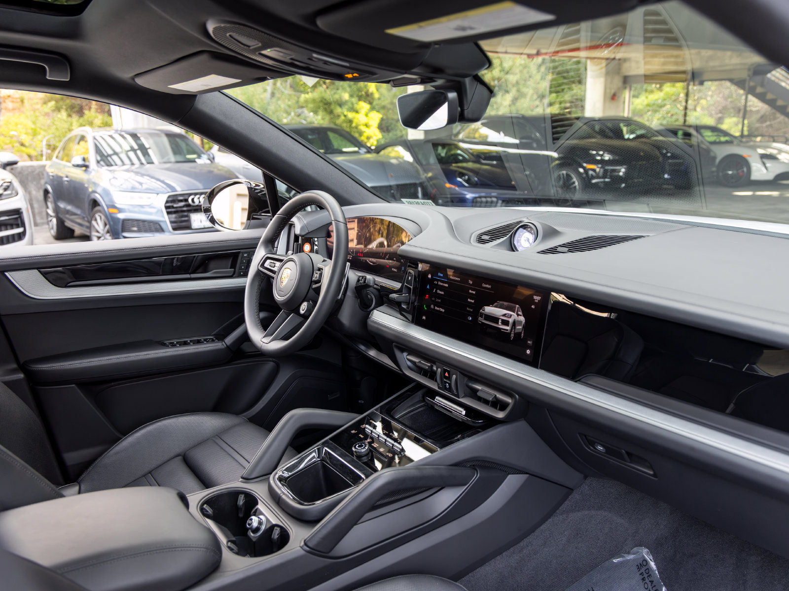 Certified 2026 Porsche Cayenne Coupe AWD/4WD image 60