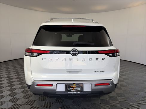 Certified 2023 Nissan Pathfinder SL AWD/4WD image 10