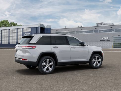 New 2026 Jeep Grand Cherokee Limited image 4