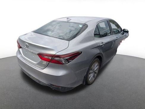 Used 2023 Toyota Camry LE AWD/4WD image 5