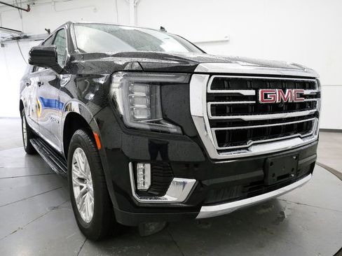 Used 2023 GMC Yukon XL SLT w/ SLT Luxury Package AWD/4WD image 34