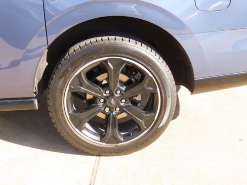 Used 2022 Ford Expedition Max Limited image 16