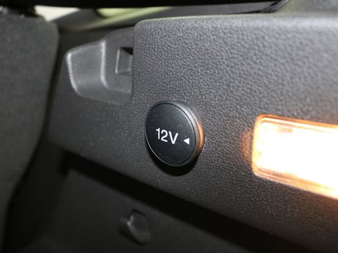 Used 2018 Ford Escape SE w/ Ford Safe & Smart Package image 11