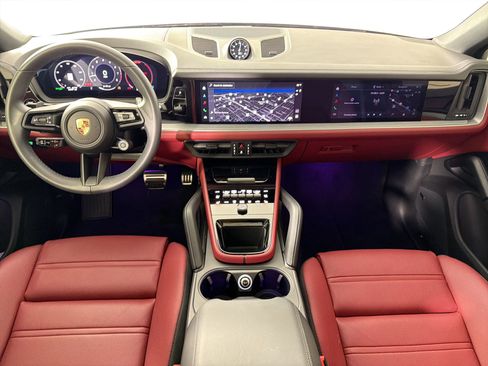 Certified 2026 Porsche Cayenne S AWD/4WD image 17