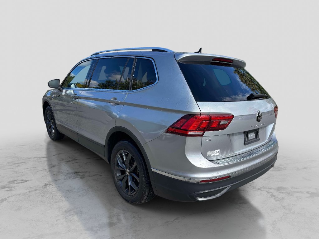 Used 2023 Volkswagen Tiguan SE AWD/4WD image 3