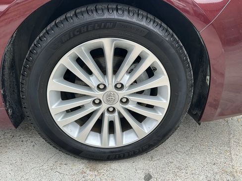 Used 2013 Toyota Avalon Limited image 44