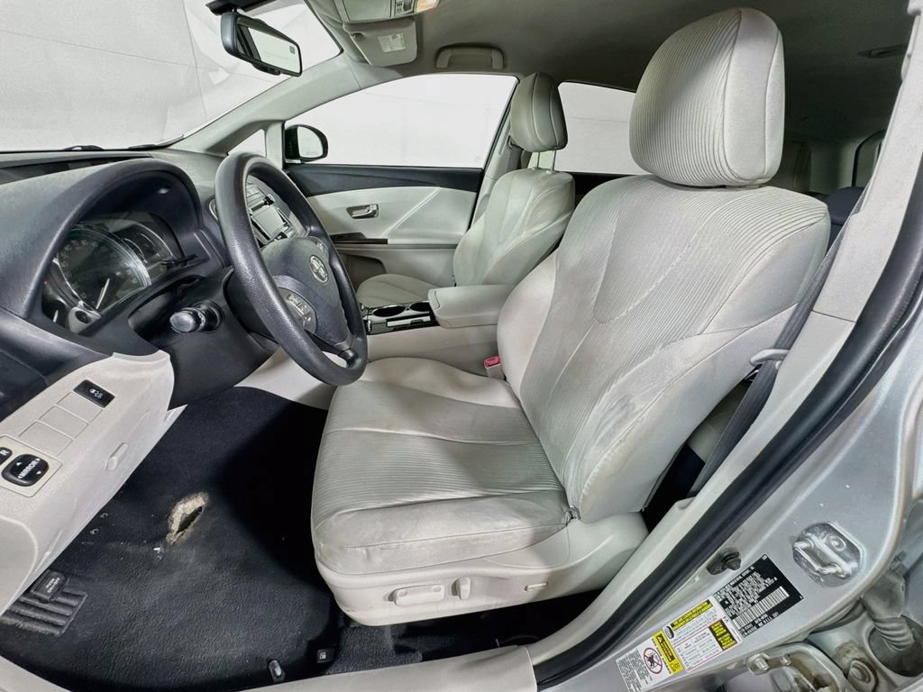 Used 2010 Toyota Venza FWD image 22