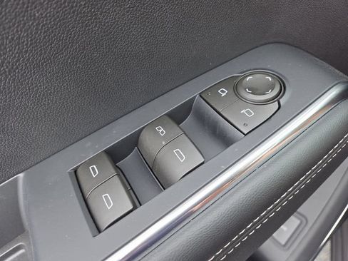 New 2026 GMC Acadia Elevation w/ Elevation Premium Package AWD/4WD image 10