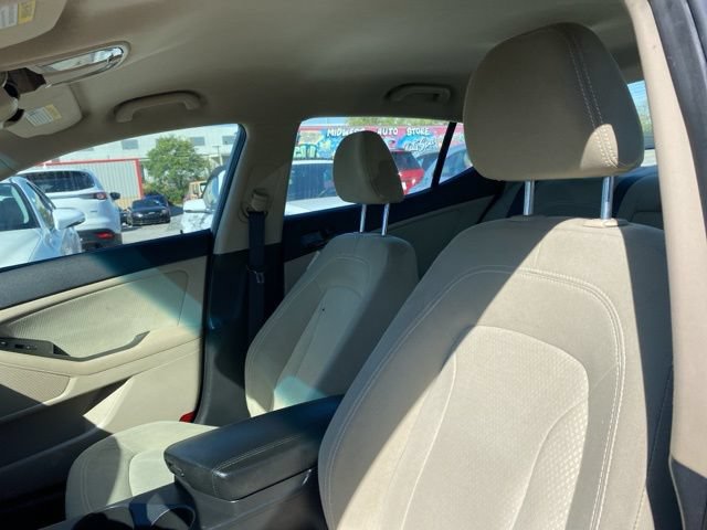 Used 2011 Kia Optima LX FWD image 9
