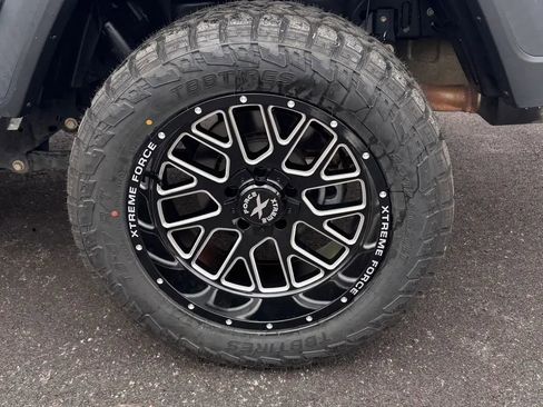 Used 2020 Jeep Gladiator Sport w/ Quick Order Package 24S AWD/4WD image 7