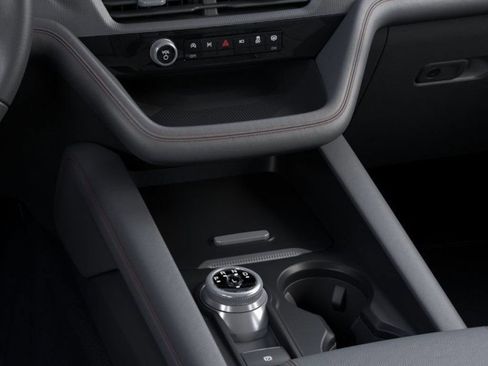 Used 2025 Ford Explorer Active RWD image 16