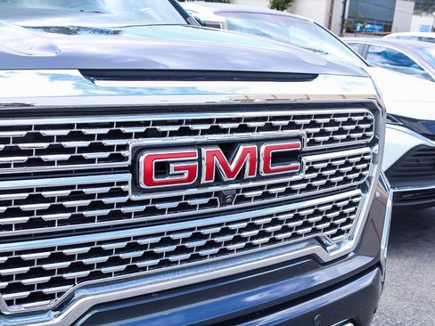Used 2020 GMC Sierra 1500 Denali w/ Denali Ultimate Package AWD/4WD image 6