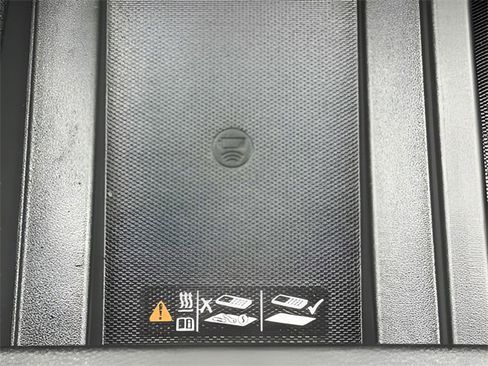 Used 2020 Chevrolet Silverado 1500 LTZ w/ LTZ Texas Edition image 28