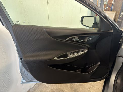 Used 2024 Chevrolet Malibu LT FWD image 14