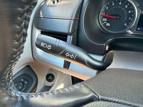 Used 2019 GMC Terrain SLT w/ Preferred Package AWD/4WD image 33