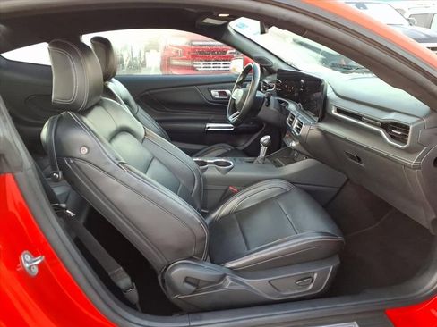 Used 2024 Ford Mustang Premium image 16
