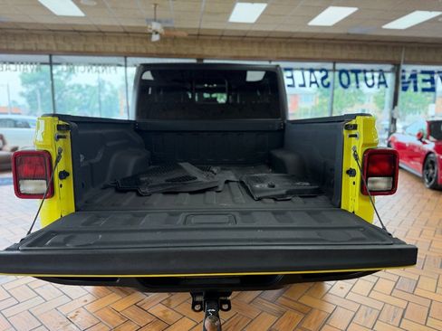 Used 2023 Jeep Gladiator Mojave w/ Trailer Tow Package AWD/4WD image 22