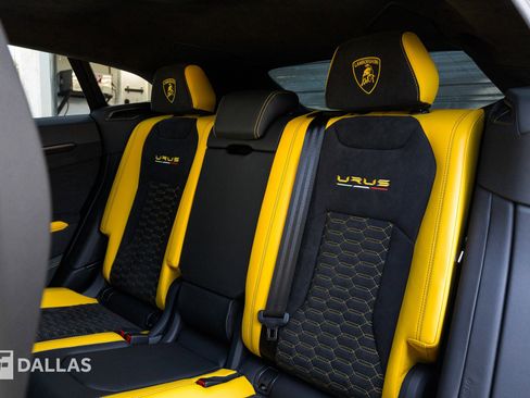 Used 2021 Lamborghini Urus image 29