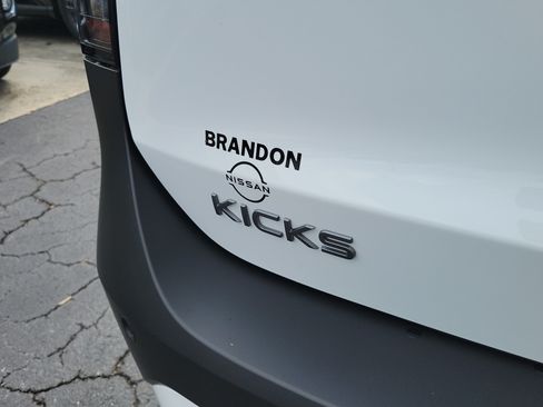 Certified 2026 Nissan Kicks SV FWD image 8