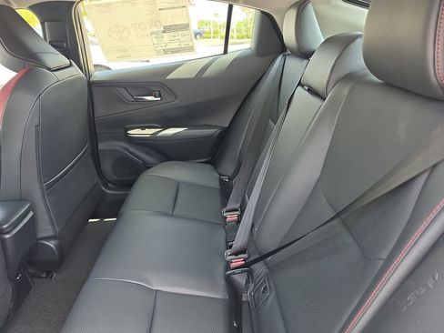 New 2026 Toyota Prius Plug-In Hybrid FWD image 32