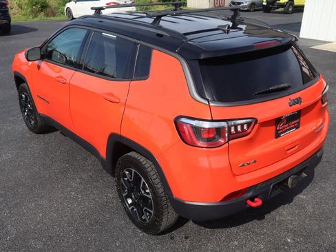 Used 2020 Jeep Compass Trailhawk w/ Leather Interior Group AWD/4WD image 14