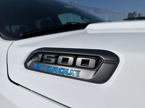 New 2026 RAM 1500 Big Horn w/ Night Edition AWD/4WD image 4