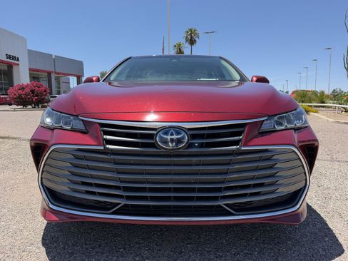Used 2019 Toyota Avalon XLE w/ Carpet Mat Package FWD image 9