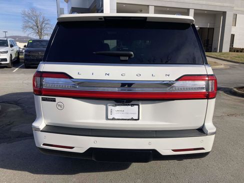 Used 2021 Lincoln Navigator Reserve AWD/4WD image 6