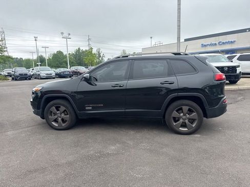 Used 2016 Jeep Cherokee 75th Anniversary AWD/4WD image 11