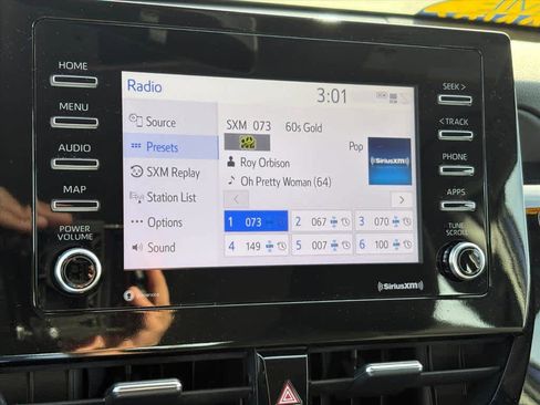 Used 2022 Toyota Camry LE image 15