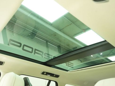 Used 2023 Land Rover Range Rover SE AWD/4WD image 11