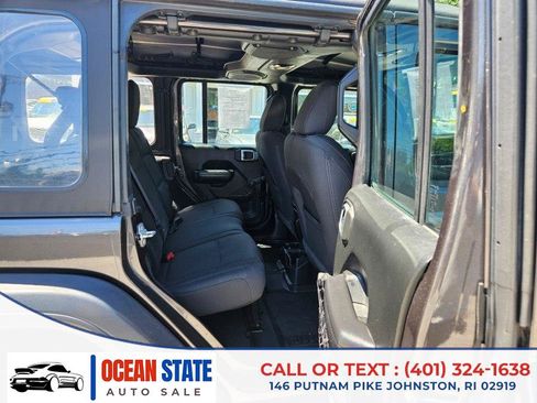 Used 2020 Jeep Wrangler Unlimited Sport AWD/4WD image 11