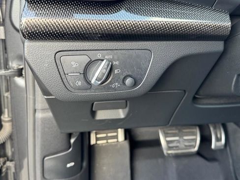 Used 2022 Audi SQ5 Premium Plus w/ Premium Plus Package image 19