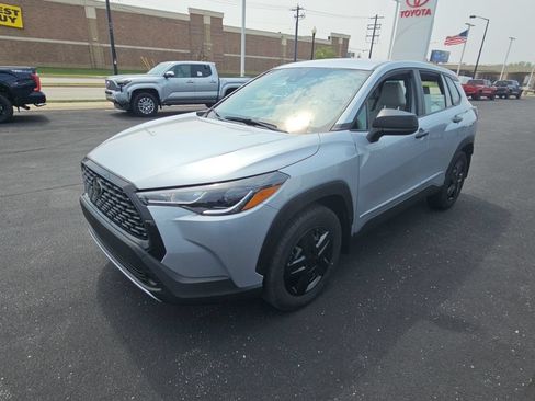 Certified 2022 Toyota Corolla Cross L AWD/4WD image 7
