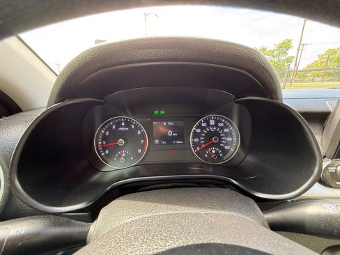 Used 2020 Kia Forte LXS image 14