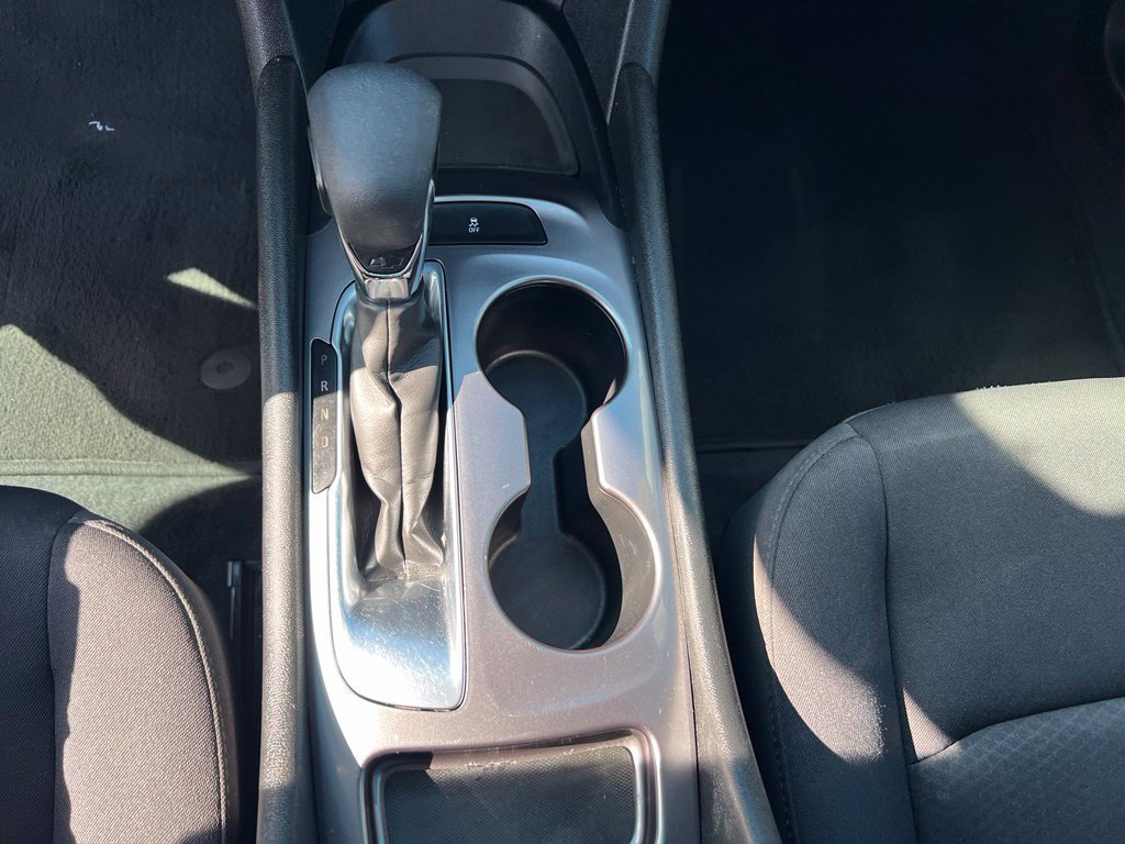 Used 2022 Chevrolet Malibu LS FWD image 30